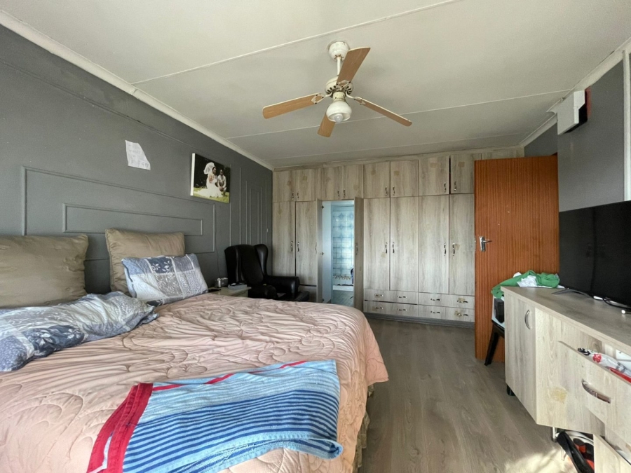 7 Bedroom Property for Sale in Haven Hills Eastern Cape